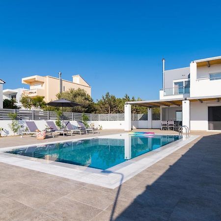South Beach Villas ゲンナジー エクステリア 写真