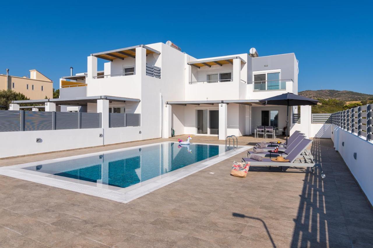 South Beach Villas ゲンナジー エクステリア 写真