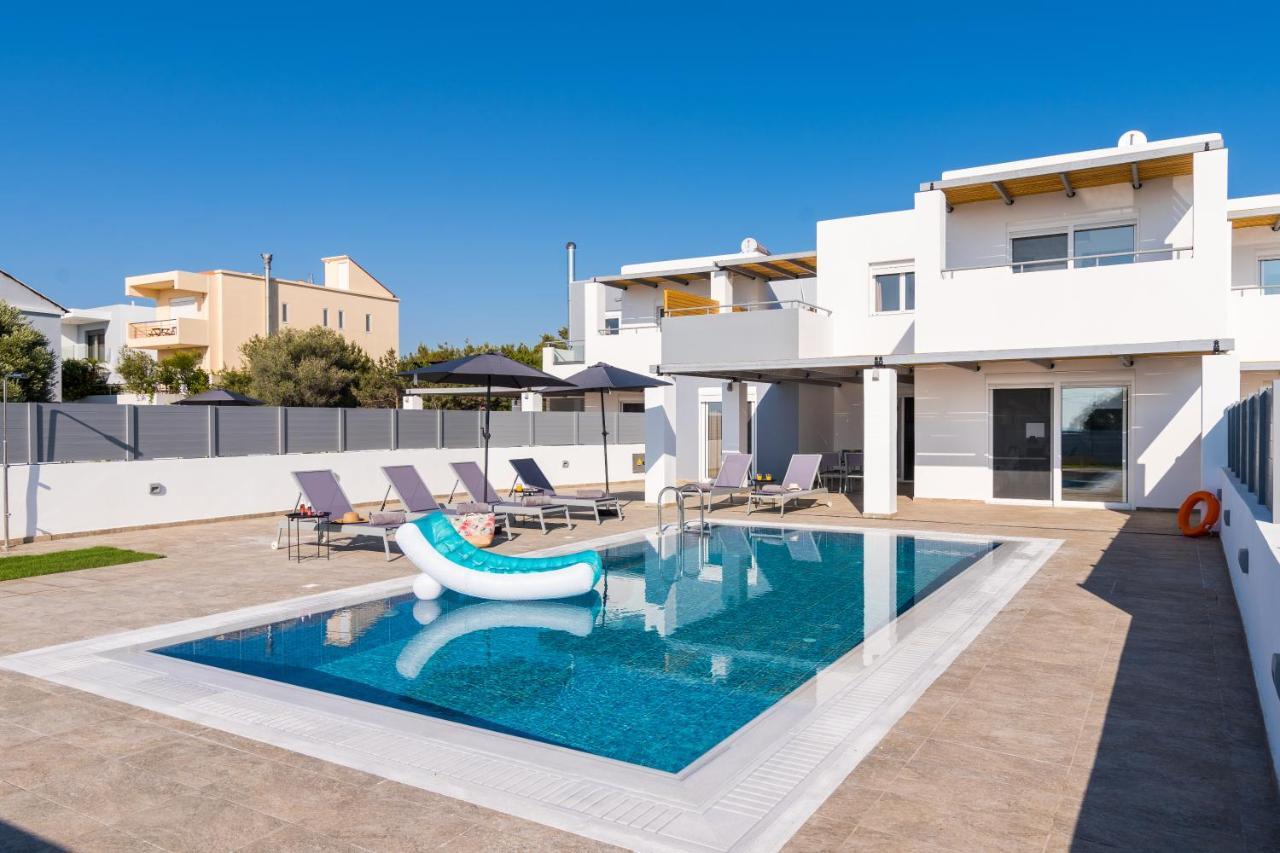 South Beach Villas ゲンナジー エクステリア 写真